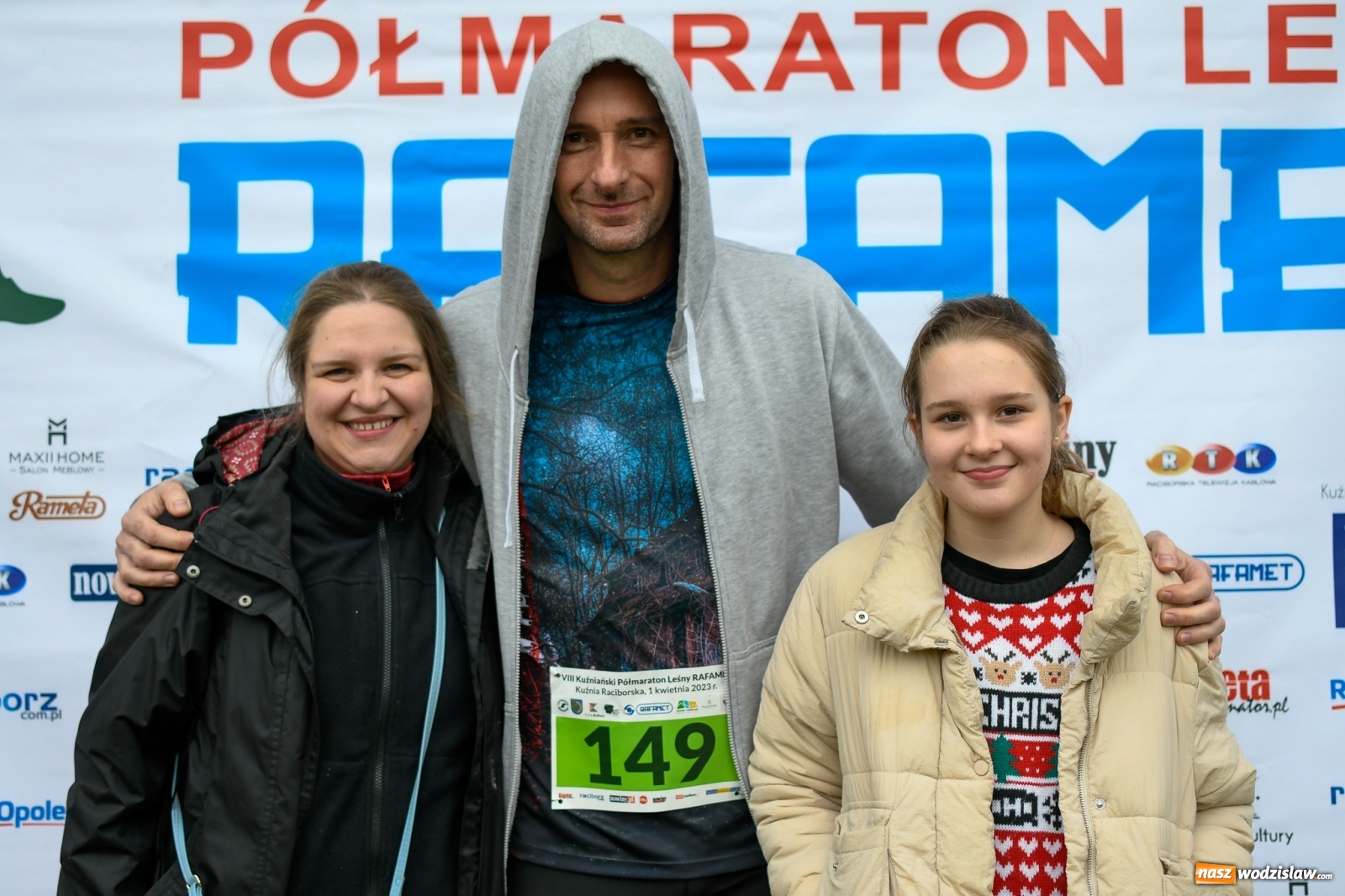 Zdjęcie w galerii na portalu naszwodzislaw.com: Mateusz Mrówka z Radlina wygrał VIII Kuźniański Półmaraton Leśny RAFAMET [FOTO i WIDEO] wiadomości z regionu