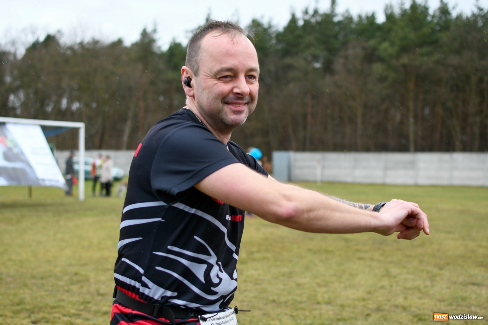 Zdjęcie w galerii na portalu naszwodzislaw.com: Mateusz Mrówka z Radlina wygrał VIII Kuźniański Półmaraton Leśny RAFAMET [FOTO i WIDEO] wiadomości z regionu