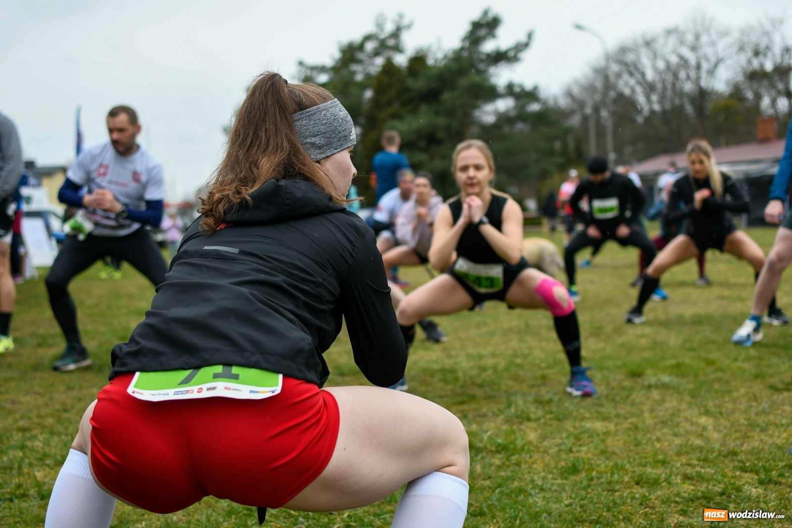Zdjęcie w galerii na portalu naszwodzislaw.com: Mateusz Mrówka z Radlina wygrał VIII Kuźniański Półmaraton Leśny RAFAMET [FOTO i WIDEO] wiadomości z regionu