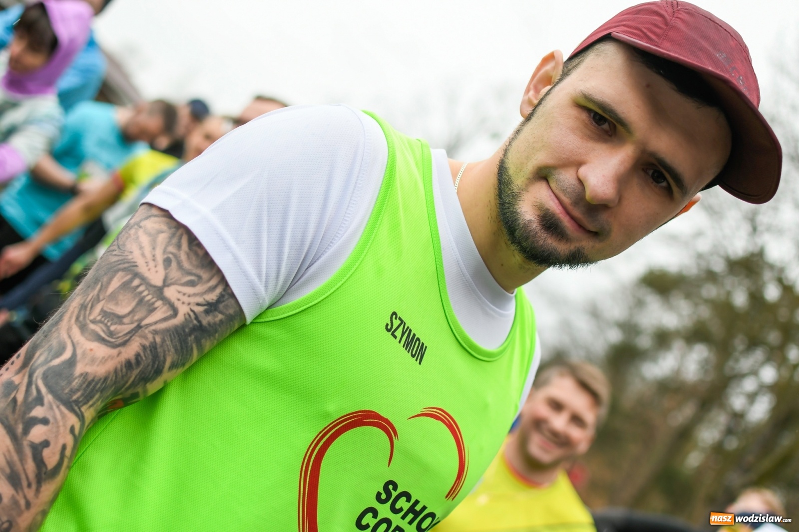 Zdjęcie w galerii na portalu naszwodzislaw.com: Mateusz Mrówka z Radlina wygrał VIII Kuźniański Półmaraton Leśny RAFAMET [FOTO i WIDEO] wiadomości z regionu