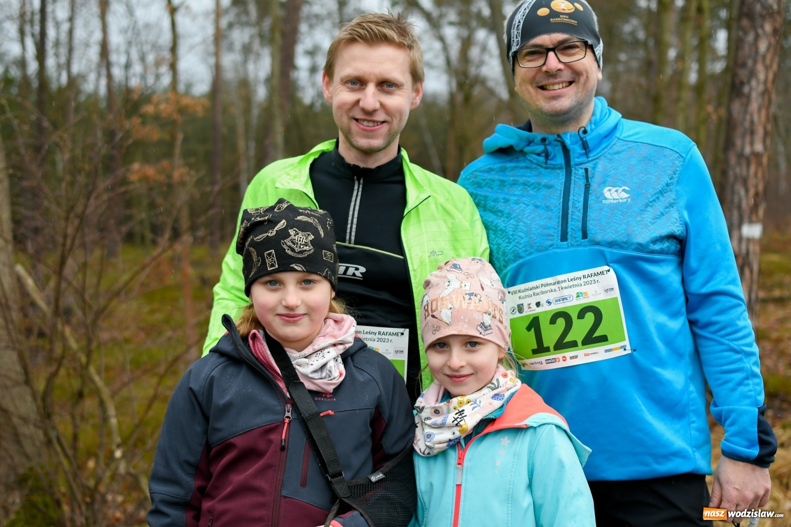 Zdjęcie w galerii na portalu naszwodzislaw.com: Mateusz Mrówka z Radlina wygrał VIII Kuźniański Półmaraton Leśny RAFAMET [FOTO i WIDEO] wiadomości z regionu