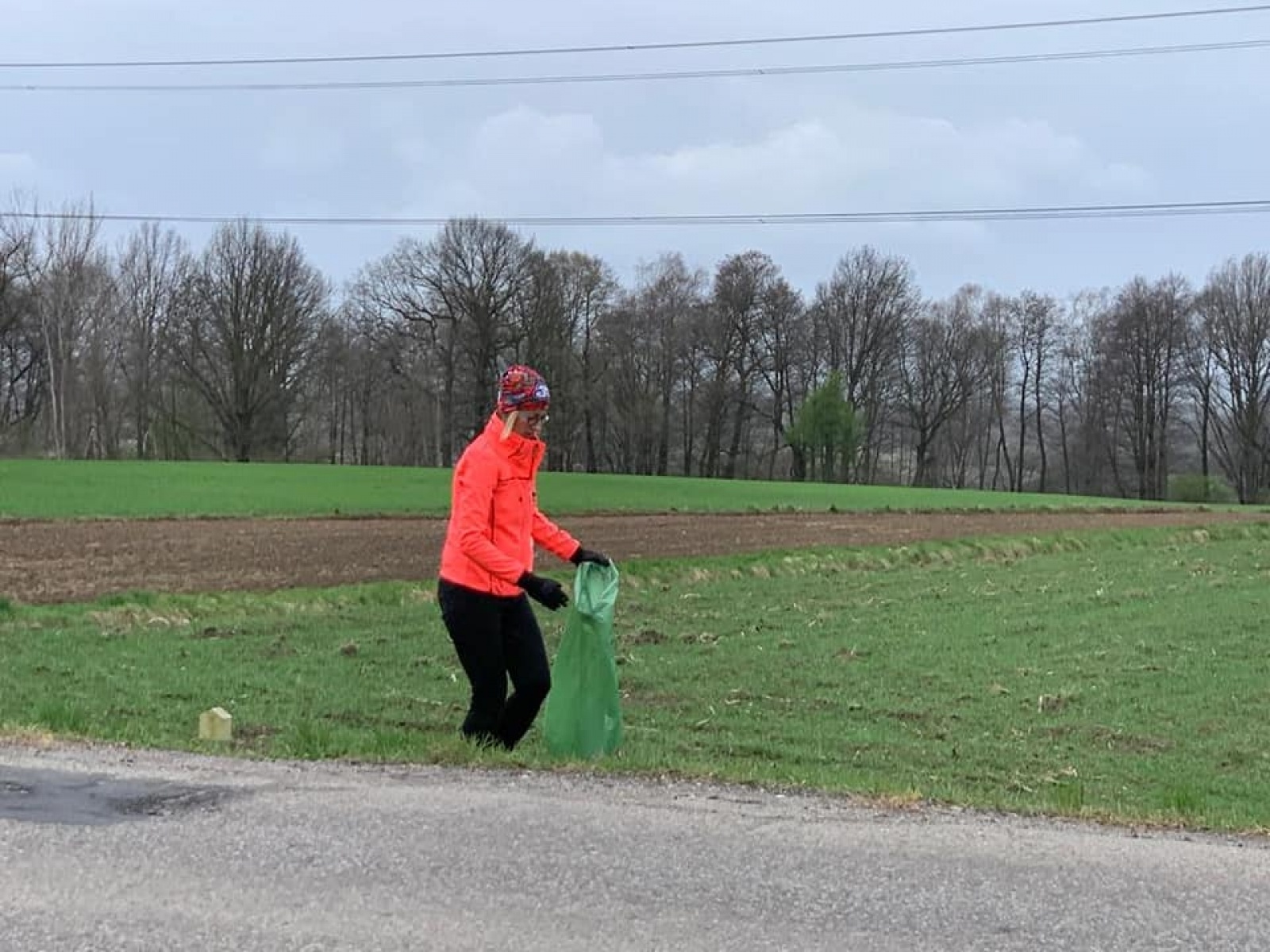 Zdjęcie w galerii na portalu naszwodzislaw.com: Wielkie sprzątanie Syryni wiadomości z regionu