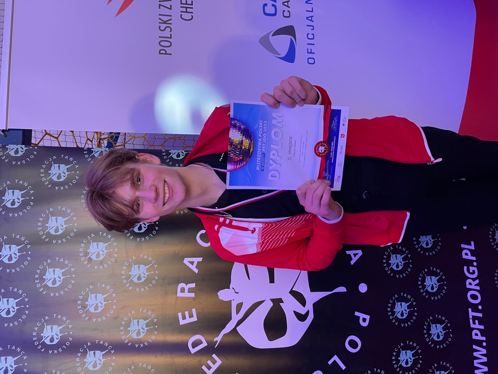 Zdjęcie w galerii na portalu naszwodzislaw.com: Juniorzy z Mirażu Mistrzami Polski w show dance wiadomości z regionu