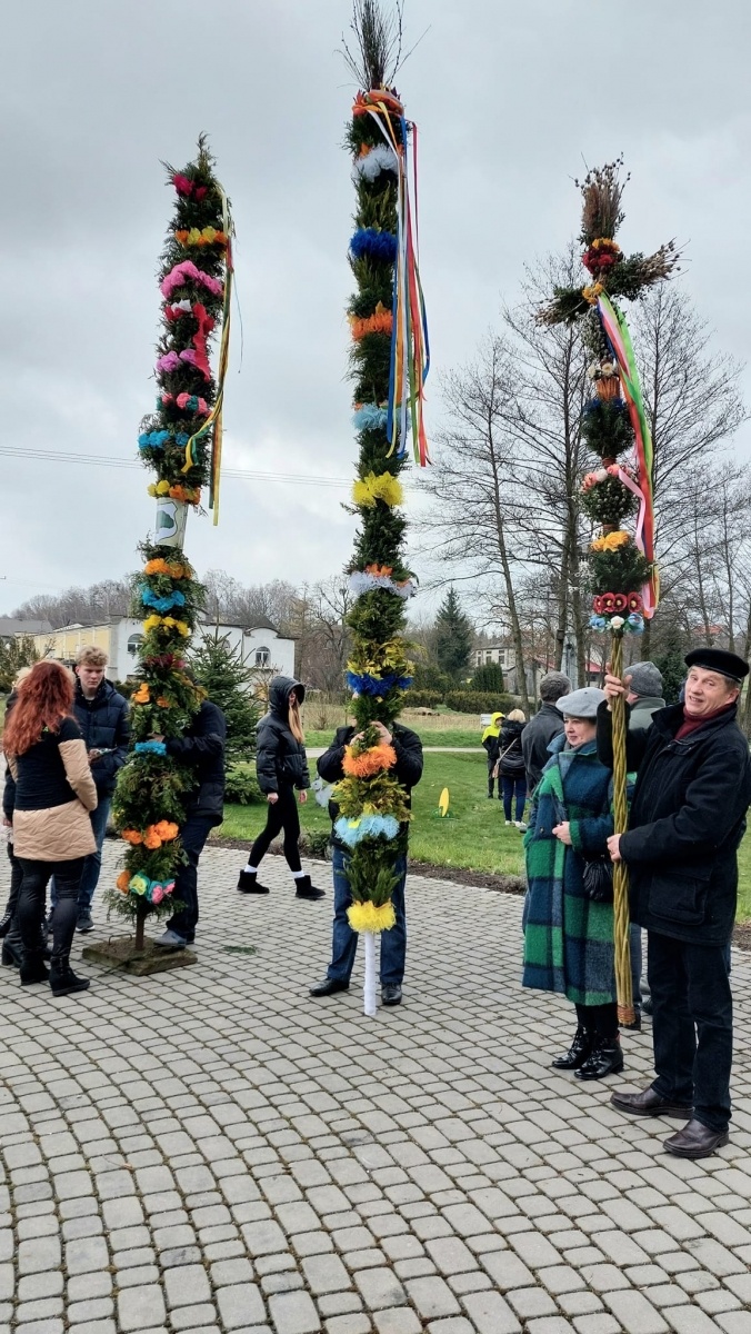 Zdjęcie w galerii na portalu naszwodzislaw.com: V Festiwal Palmy Wielkanocnej w Mszanie za nami [FOTO] wiadomości z regionu