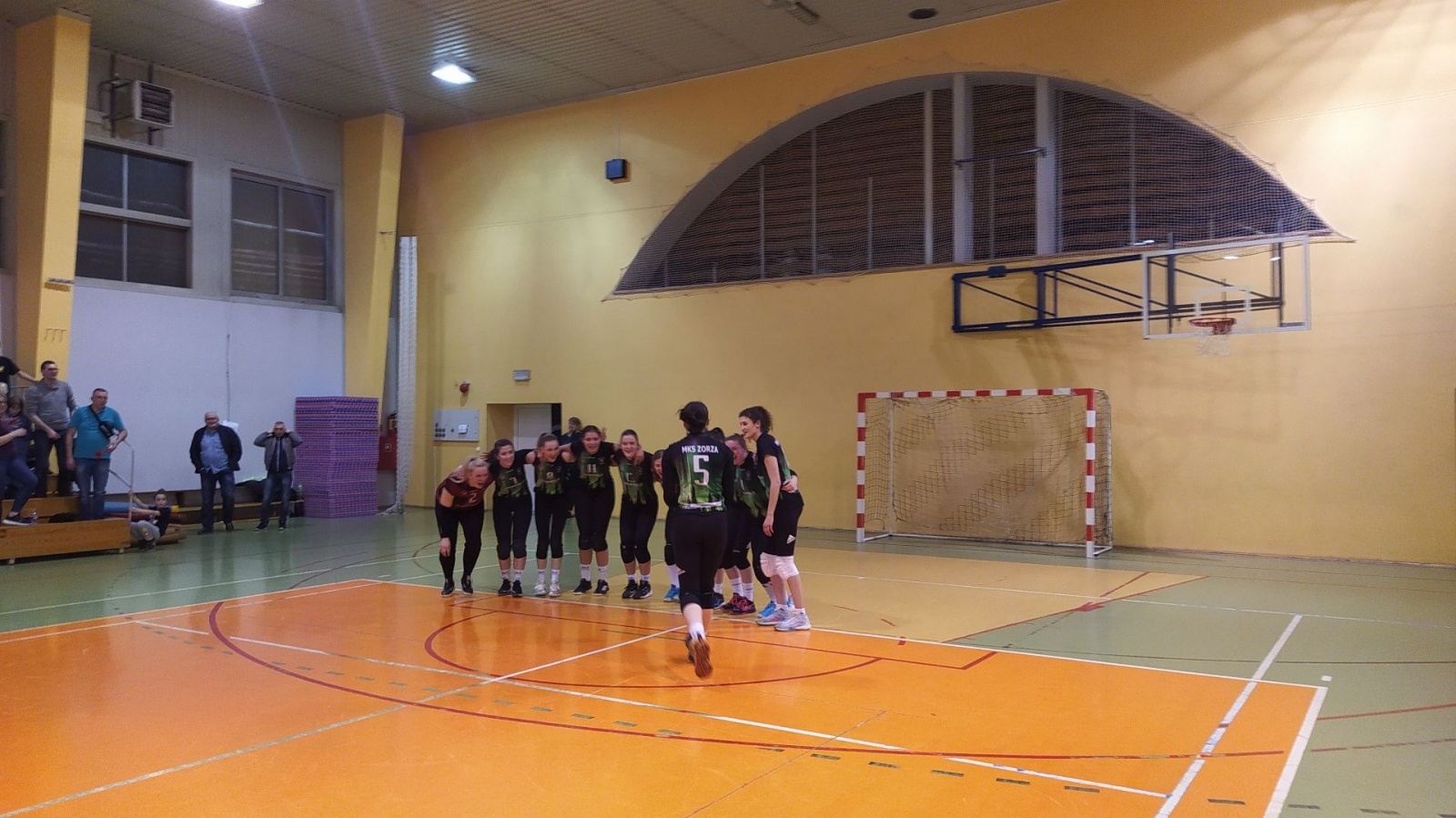 Zdjęcie w galerii na portalu naszwodzislaw.com: Siatkarki Zorzy Wodzisław mistrzyniami II ligi śląskiej [FOTO] wiadomości z regionu