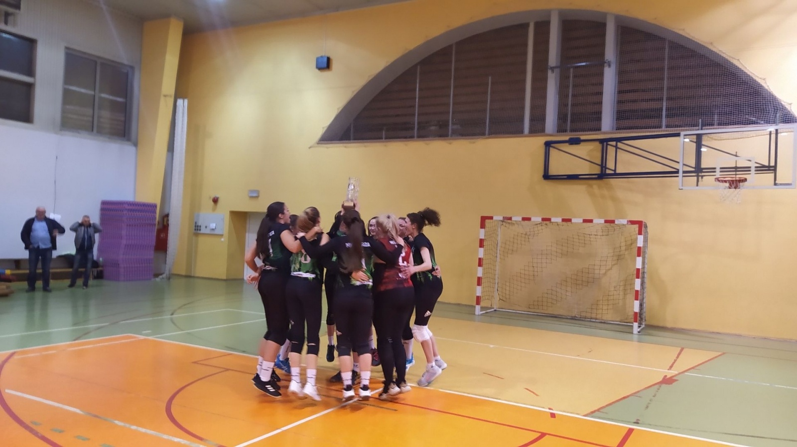 Zdjęcie w galerii na portalu naszwodzislaw.com: Siatkarki Zorzy Wodzisław mistrzyniami II ligi śląskiej [FOTO] wiadomości z regionu