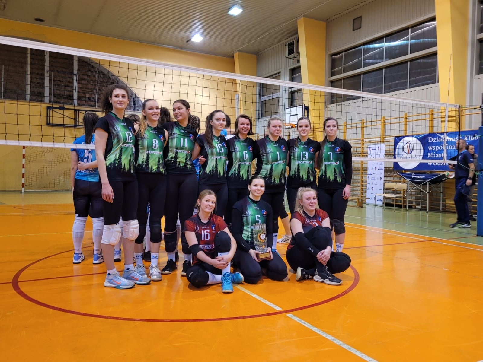 Zdjęcie w galerii na portalu naszwodzislaw.com: Siatkarki Zorzy Wodzisław mistrzyniami II ligi śląskiej [FOTO] wiadomości z regionu