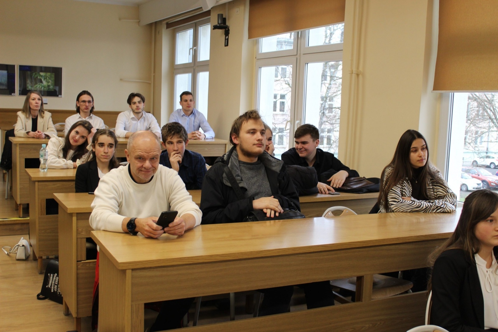 Zdjęcie w galerii na portalu naszwodzislaw.com: XVI Konkurs Języka Angielskiego i Języka Niemieckiego dla uczniów szkół średnich rozstrzygnięty! wiadomości z regionu