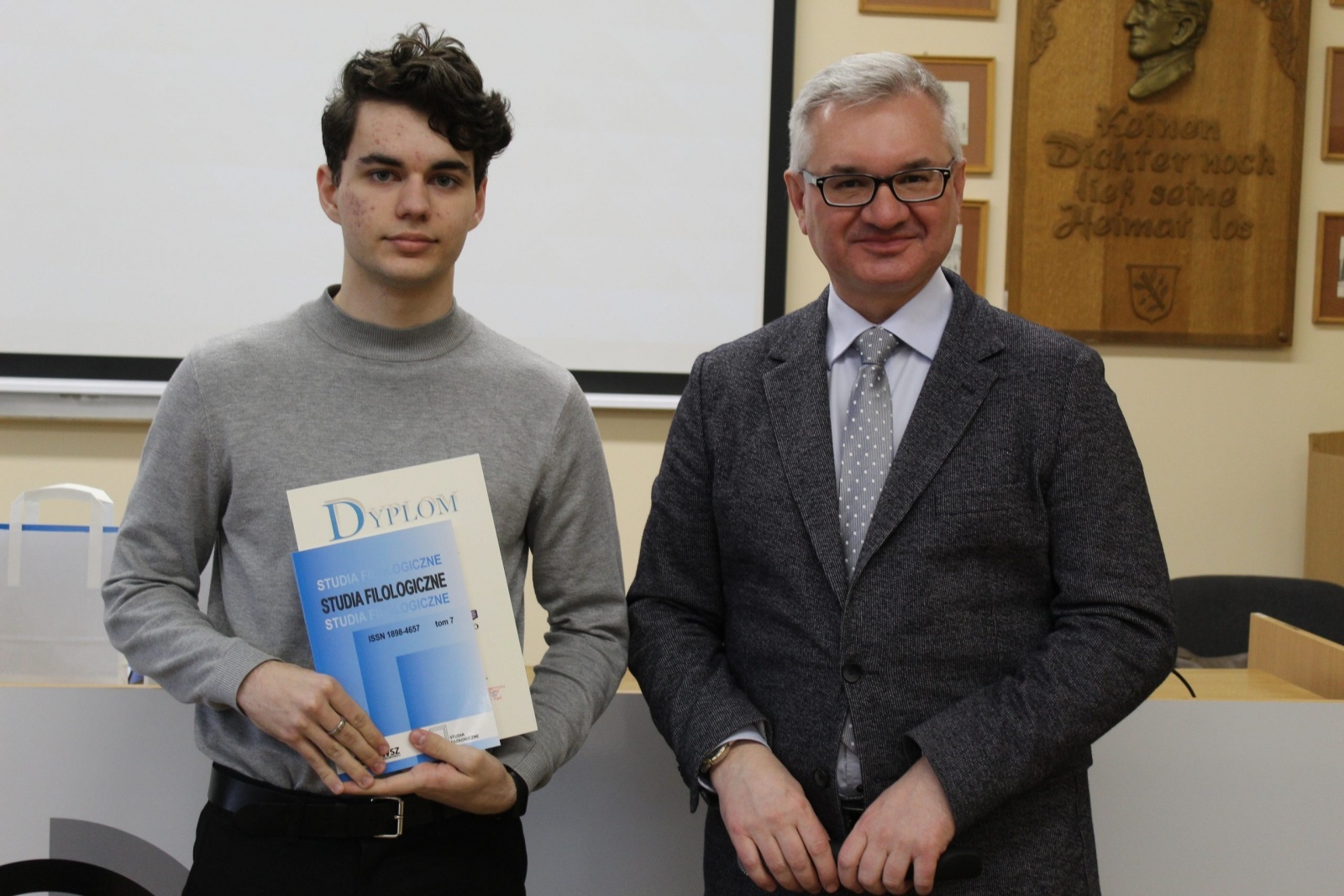 Zdjęcie w galerii na portalu naszwodzislaw.com: XVI Konkurs Języka Angielskiego i Języka Niemieckiego dla uczniów szkół średnich rozstrzygnięty! wiadomości z regionu