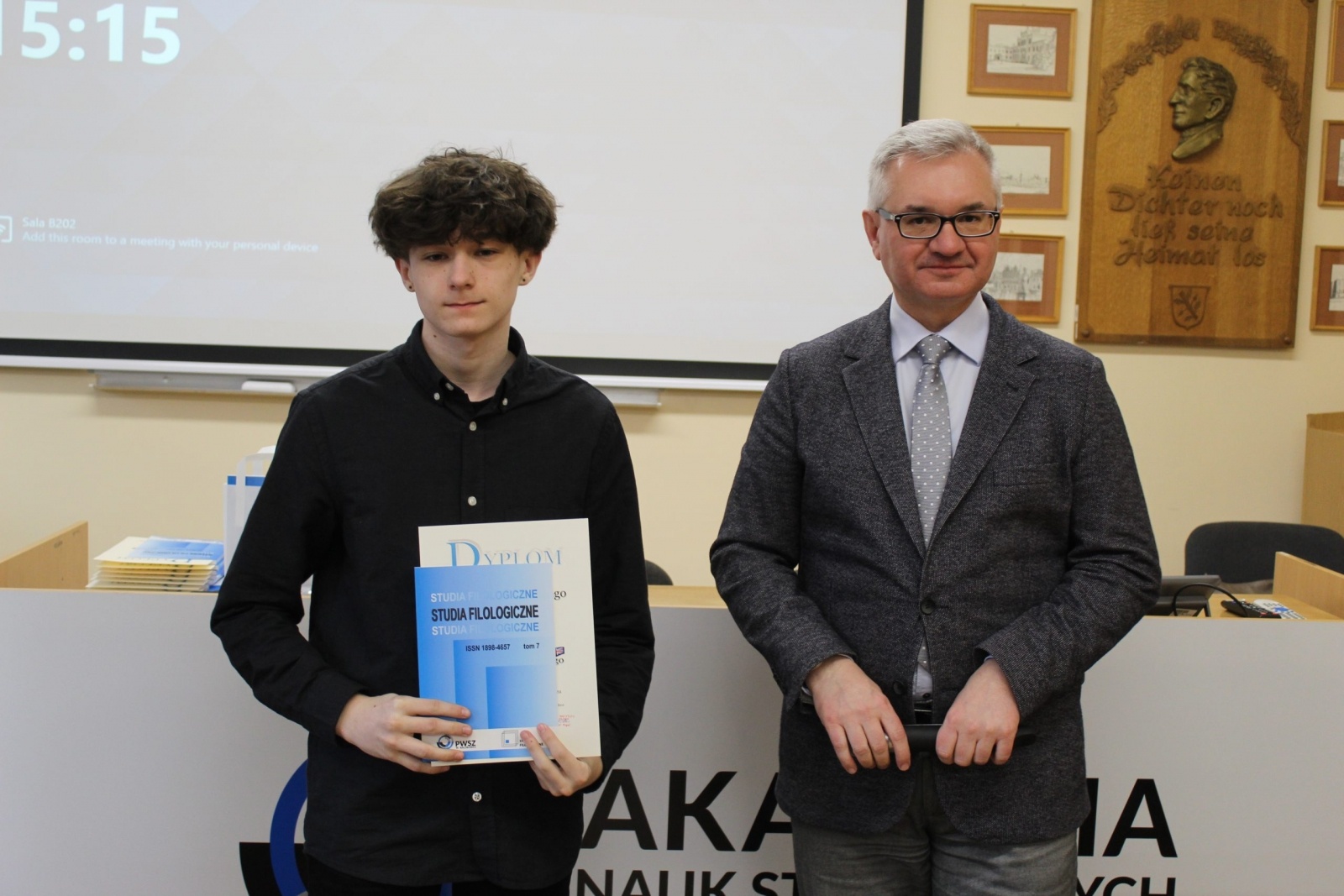 Zdjęcie w galerii na portalu naszwodzislaw.com: XVI Konkurs Języka Angielskiego i Języka Niemieckiego dla uczniów szkół średnich rozstrzygnięty! wiadomości z regionu