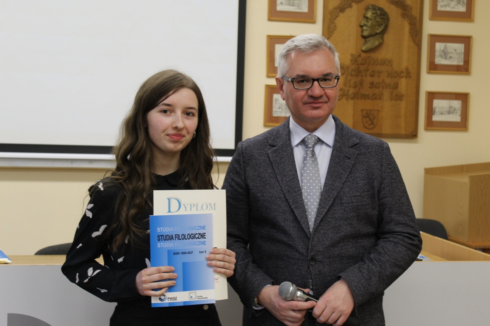 Zdjęcie w galerii na portalu naszwodzislaw.com: XVI Konkurs Języka Angielskiego i Języka Niemieckiego dla uczniów szkół średnich rozstrzygnięty! wiadomości z regionu