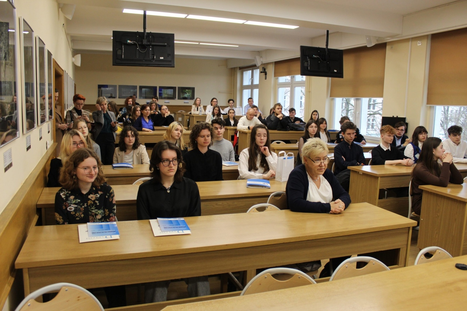 Zdjęcie w galerii na portalu naszwodzislaw.com: XVI Konkurs Języka Angielskiego i Języka Niemieckiego dla uczniów szkół średnich rozstrzygnięty! wiadomości z regionu