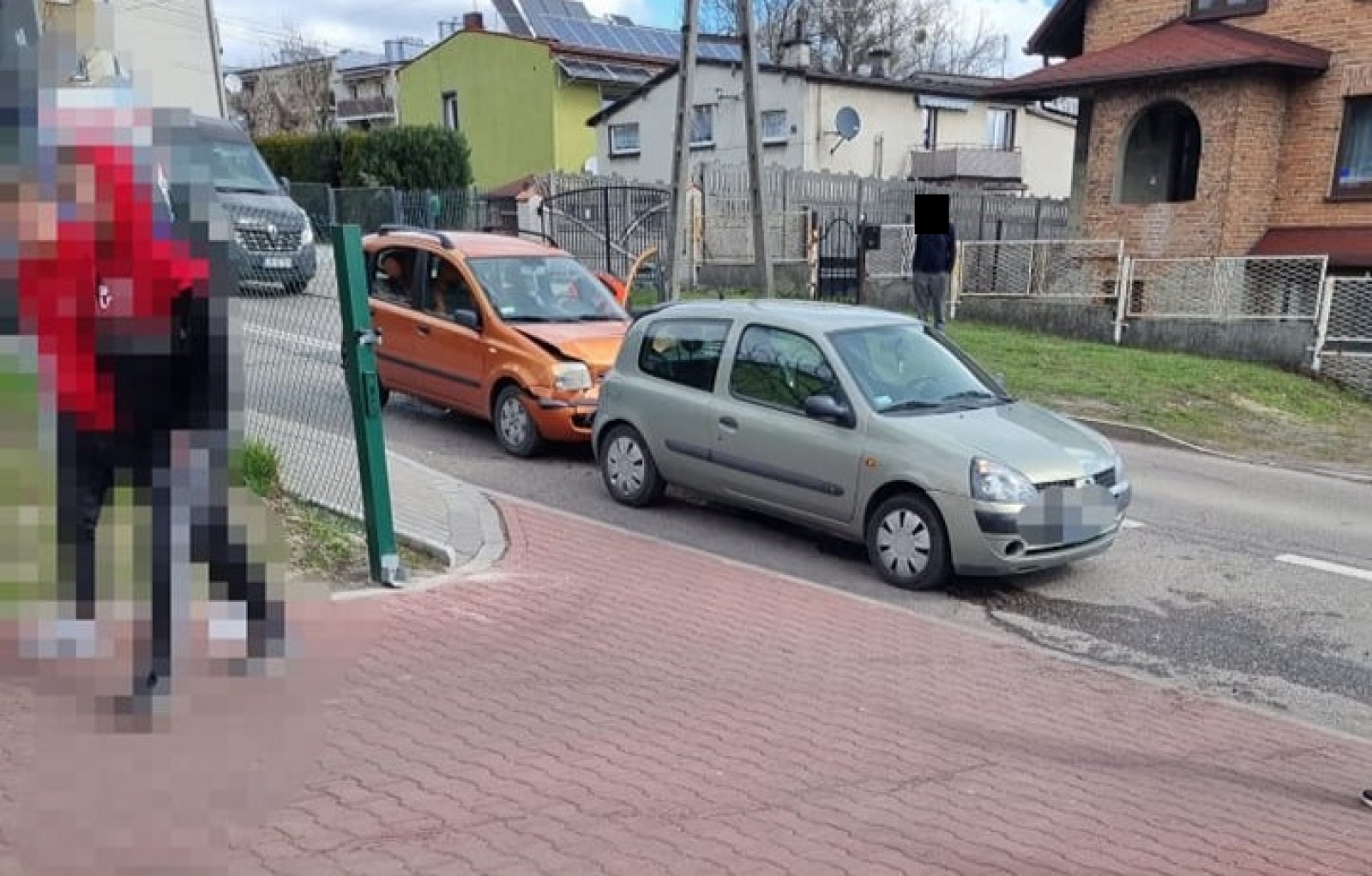 Zdjęcie w galerii na portalu naszwodzislaw.com: Kolizja w Wodzisławiu, kolizja w Rydułtowach. Przyczyna? Jazda na zderzaku wiadomości z regionu