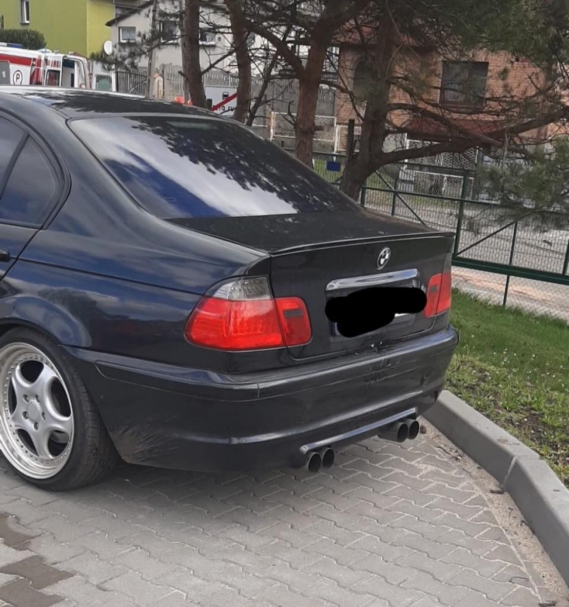 Zdjęcie w galerii na portalu naszwodzislaw.com: Kolizja w Wodzisławiu, kolizja w Rydułtowach. Przyczyna? Jazda na zderzaku wiadomości z regionu