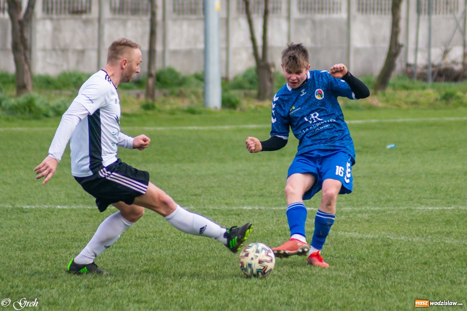 Zdjęcie w galerii na portalu naszwodzislaw.com: Walczyli póki starczyło sił. Unia Turza Śląska z trofeum [FOTO i WIDEO] wiadomości z regionu