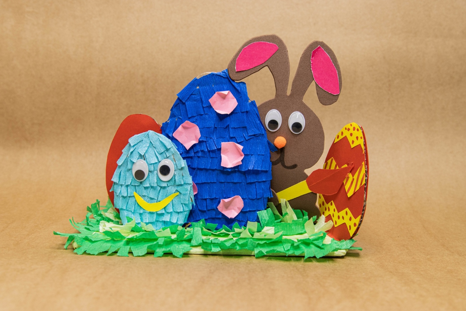 Zdjęcie w galerii na portalu naszwodzislaw.com: Znamy zwycięzców konkursu na najpiękniejszą pisankę wiadomości z regionu