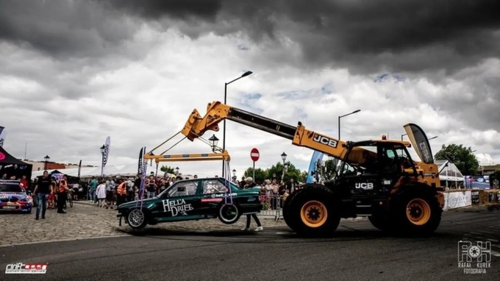 Zdjęcie w galerii na portalu naszwodzislaw.com: POLISH GOODWOOD. Kietrz kolejny raz stolicą driftu z muzyką w tle wiadomości z regionu