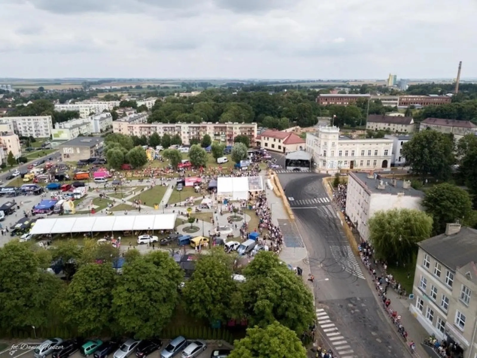 Zdjęcie w galerii na portalu naszwodzislaw.com: POLISH GOODWOOD. Kietrz kolejny raz stolicą driftu z muzyką w tle wiadomości z regionu