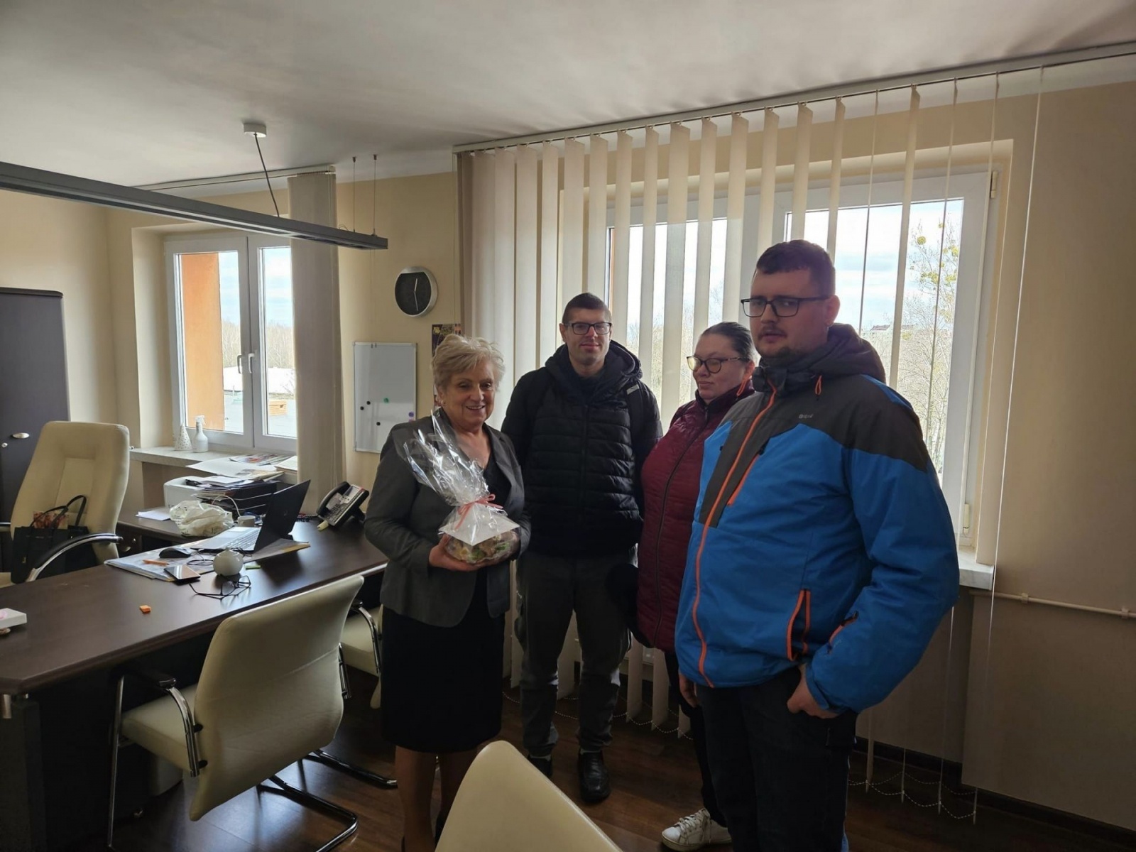 Zdjęcie w galerii na portalu naszwodzislaw.com: Wielkanocne odwiedziny w starostwie wiadomości z regionu