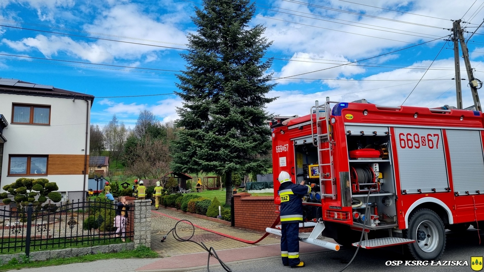Zdjęcie w galerii na portalu naszwodzislaw.com: Pożar instalacji elektrycznej w Łaziskach [FOTO] wiadomości z regionu