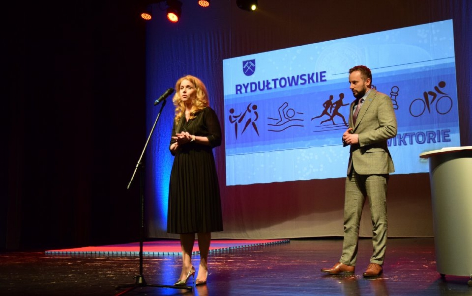 Zdjęcie w galerii na portalu naszwodzislaw.com: Rydułtowskie Wiktorie rozdane po raz kolejny [FOTO] wiadomości z regionu