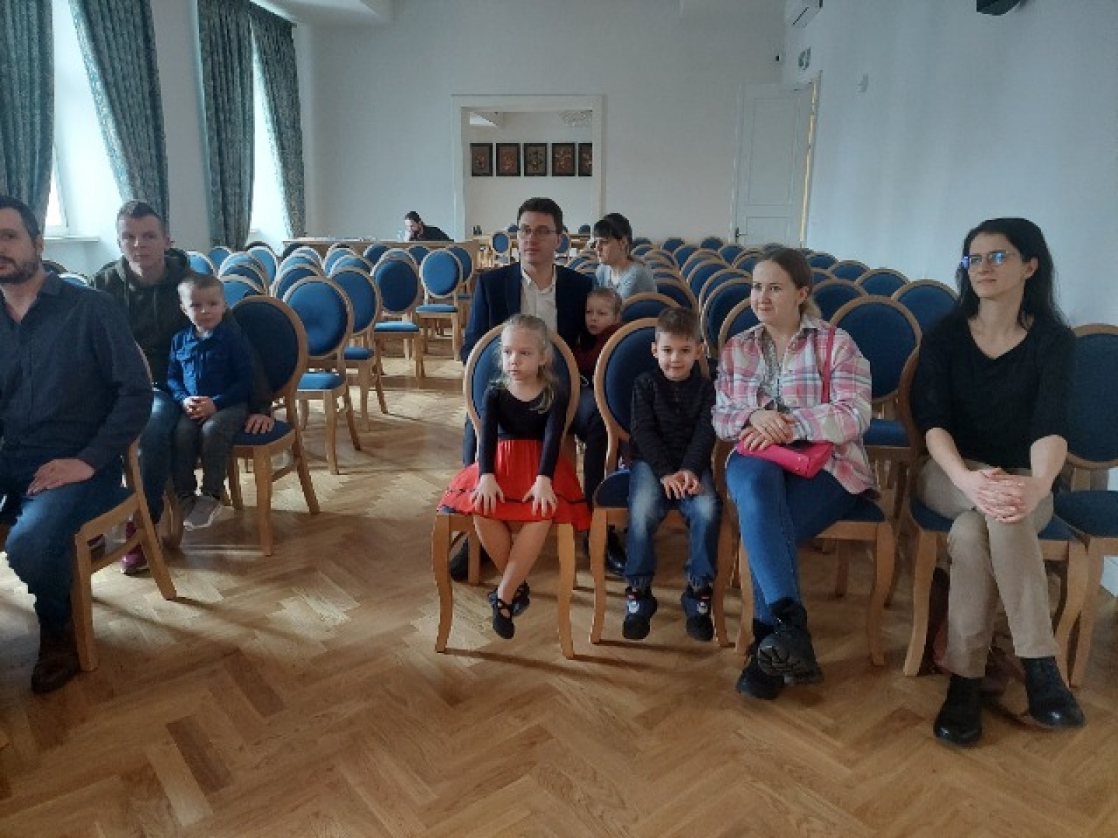 Zdjęcie w galerii na portalu naszwodzislaw.com: Wodzisław Śląski oczami dziecka. Konkurs plastyczny rozstrzygnięty wiadomości z regionu