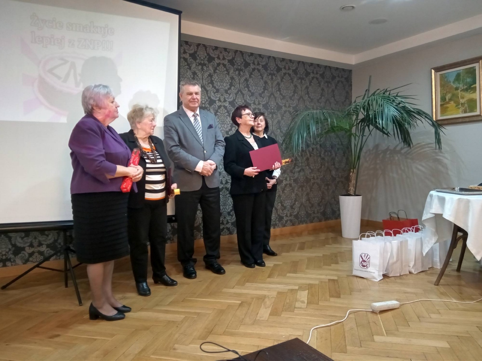 Zdjęcie w galerii na portalu naszwodzislaw.com: Spotkanie pokoleń w wodzisławskim ZNP wiadomości z regionu