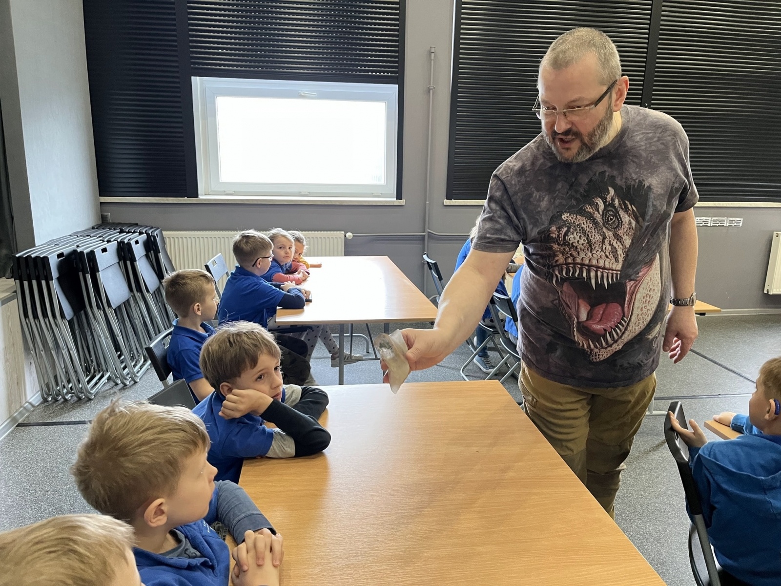 Zdjęcie w galerii na portalu naszwodzislaw.com: Dwa dni z geologiem w SP16 wiadomości z regionu