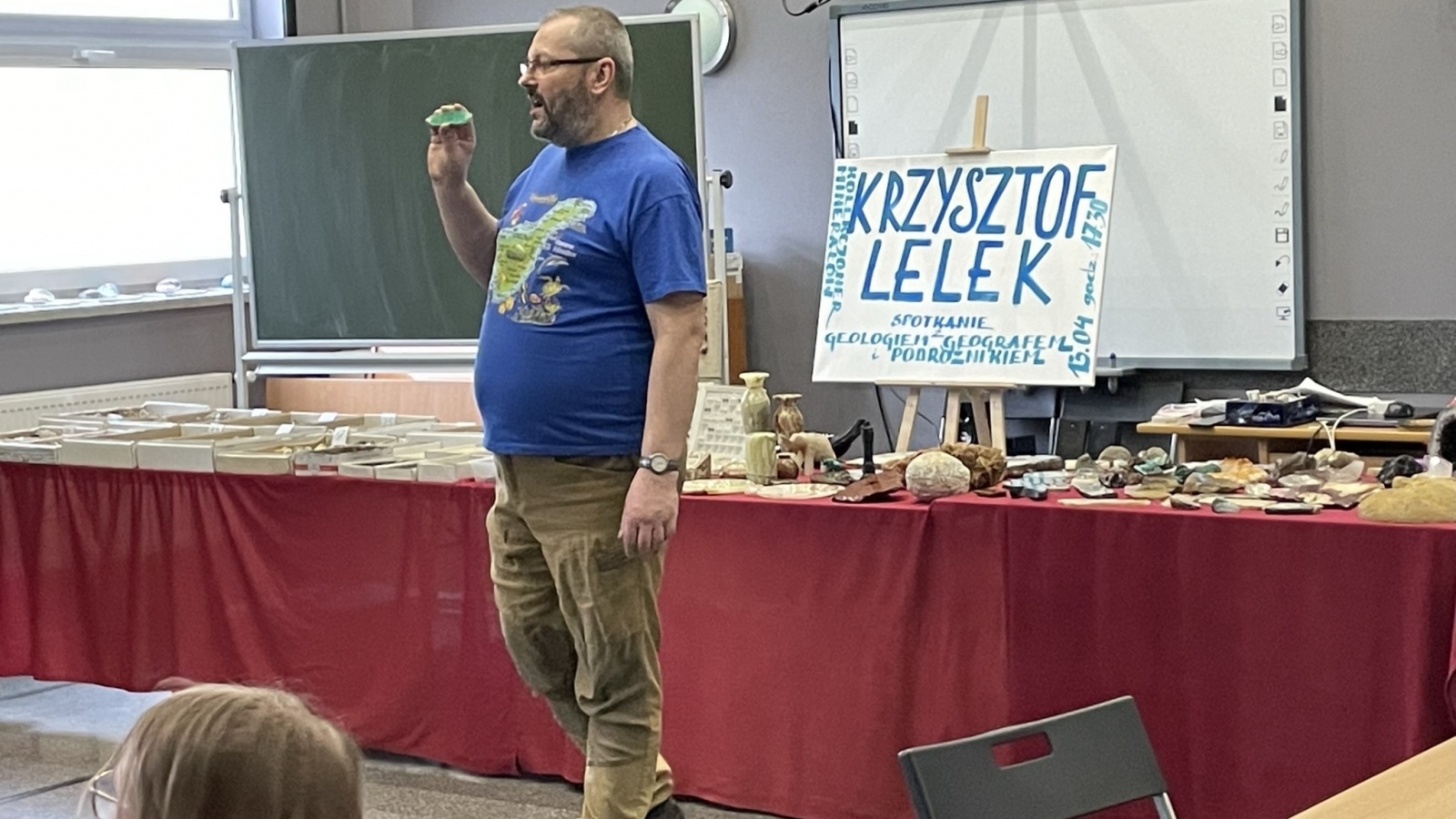 Zdjęcie w galerii na portalu naszwodzislaw.com: Dwa dni z geologiem w SP16 wiadomości z regionu