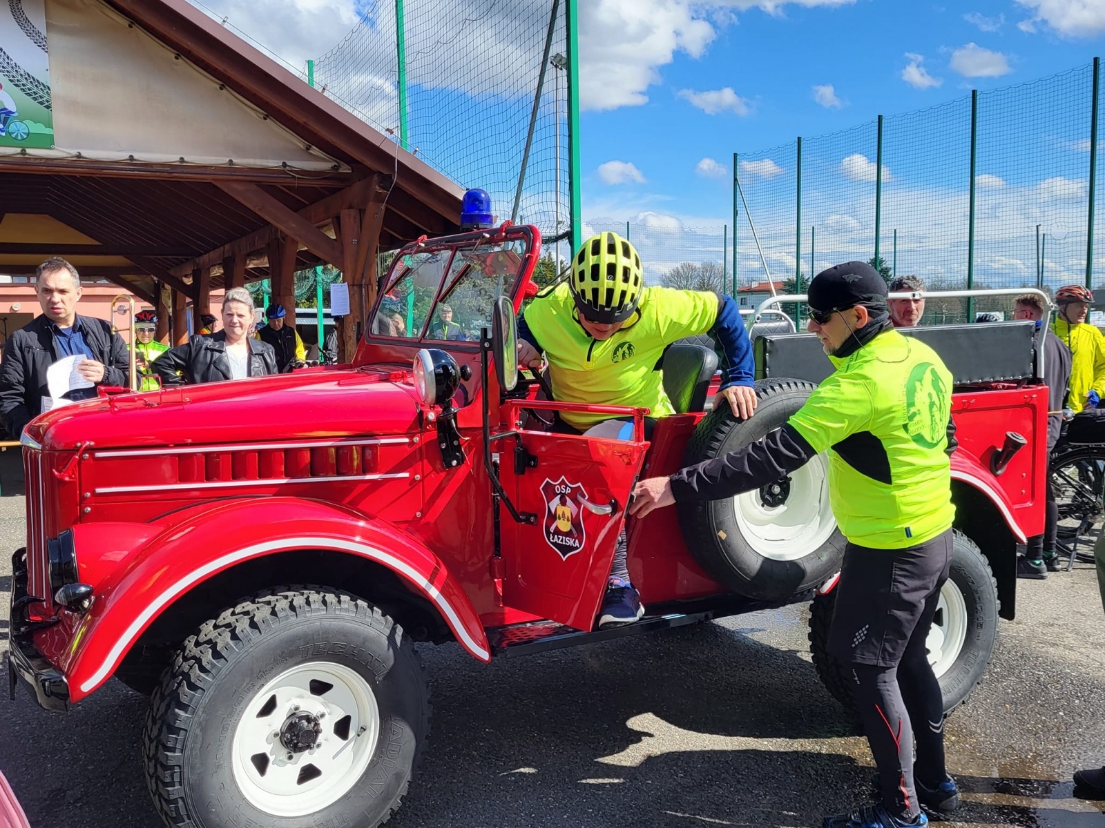 Zdjęcie w galerii na portalu naszwodzislaw.com: Godowskie Koło Turystyki Rowerowej obchodziło 15-lecie. Uczciło je rajdem wiadomości z regionu