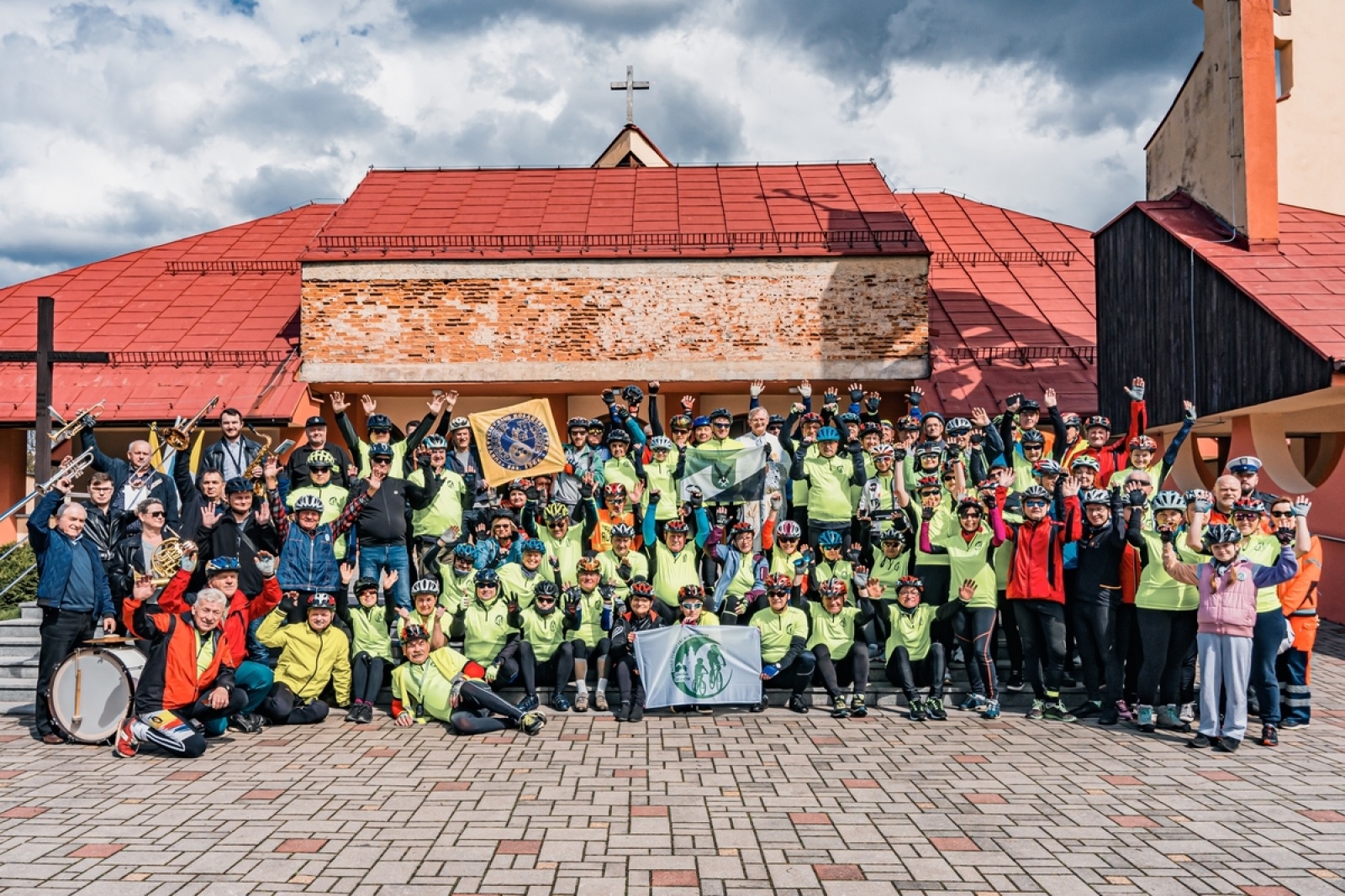 Zdjęcie w galerii na portalu naszwodzislaw.com: Godowskie Koło Turystyki Rowerowej obchodziło 15-lecie. Uczciło je rajdem wiadomości z regionu