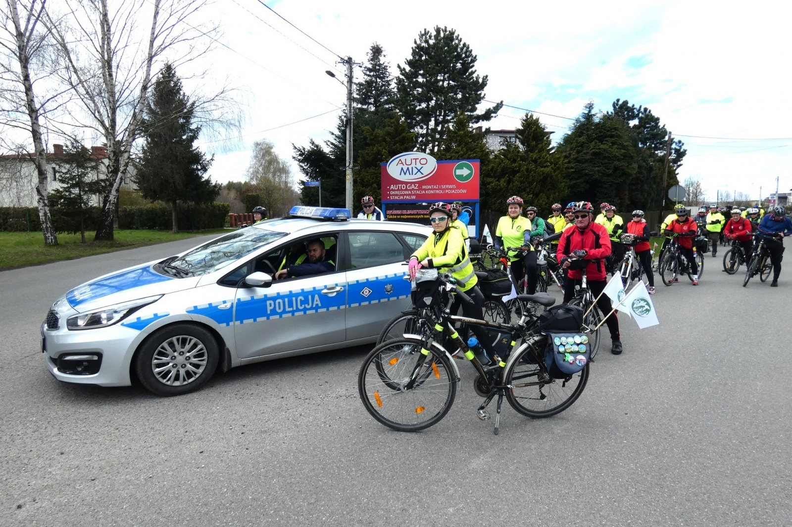 Zdjęcie w galerii na portalu naszwodzislaw.com: Godowskie Koło Turystyki Rowerowej obchodziło 15-lecie. Uczciło je rajdem wiadomości z regionu