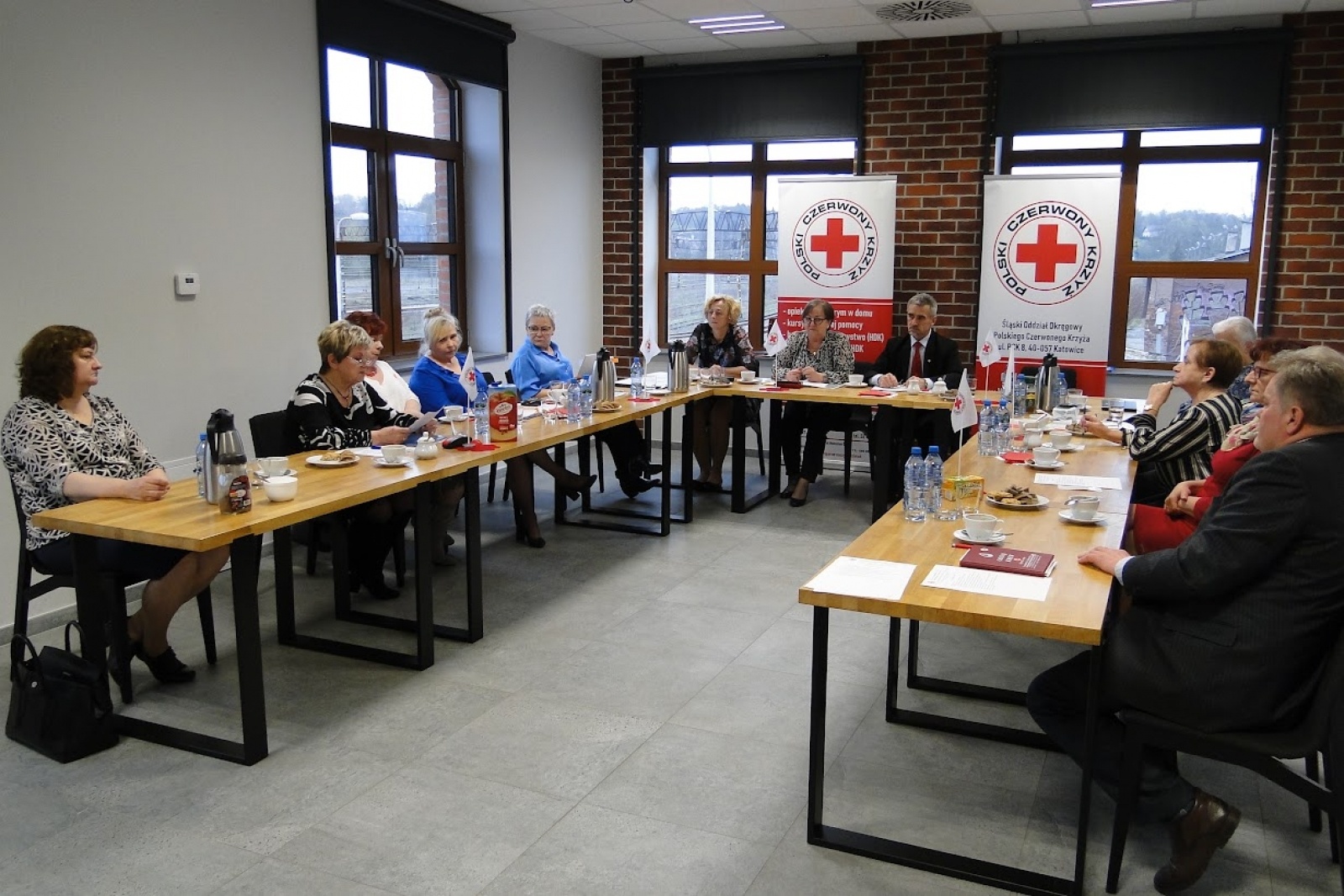 Zdjęcie w galerii na portalu naszwodzislaw.com: Rejonowy zjazd PCK w Wodzisławiu Śląskim wiadomości z regionu