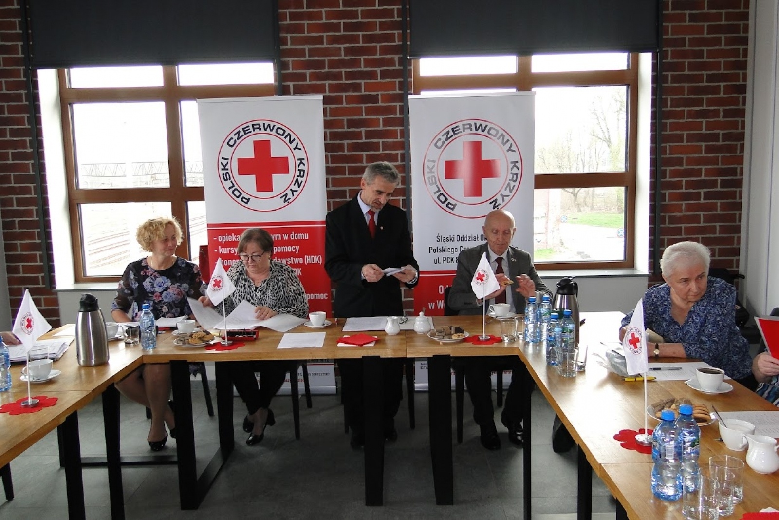 Zdjęcie w galerii na portalu naszwodzislaw.com: Rejonowy zjazd PCK w Wodzisławiu Śląskim wiadomości z regionu