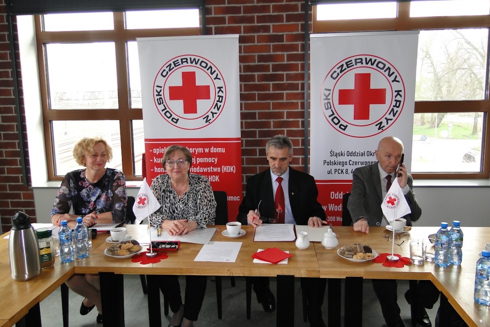 Zdjęcie w galerii na portalu naszwodzislaw.com: Rejonowy zjazd PCK w Wodzisławiu Śląskim wiadomości z regionu