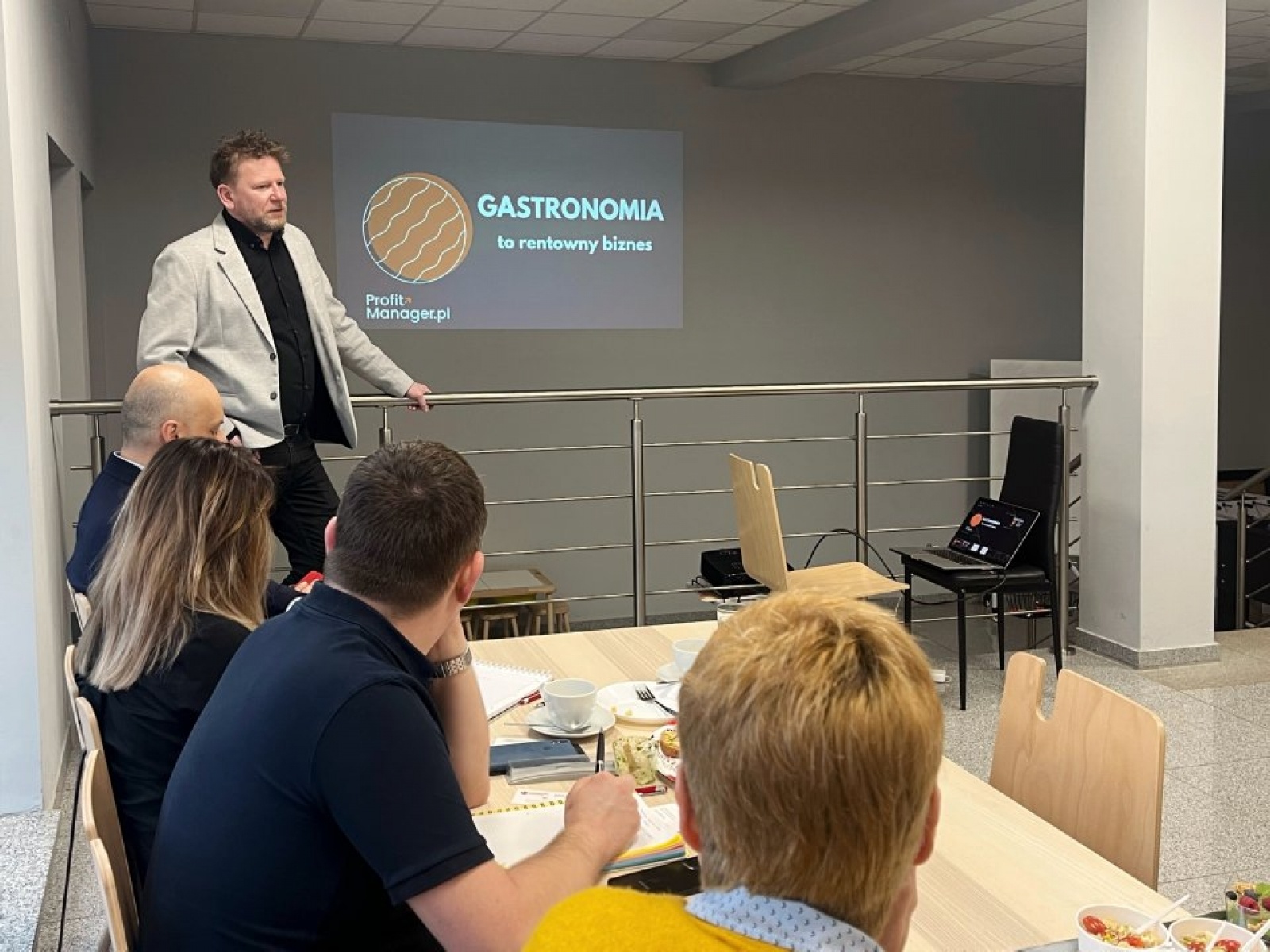 Zdjęcie w galerii na portalu naszwodzislaw.com: Sławomir Głomski gościem Śniadania Biznesowego w Rydułtowach wiadomości z regionu