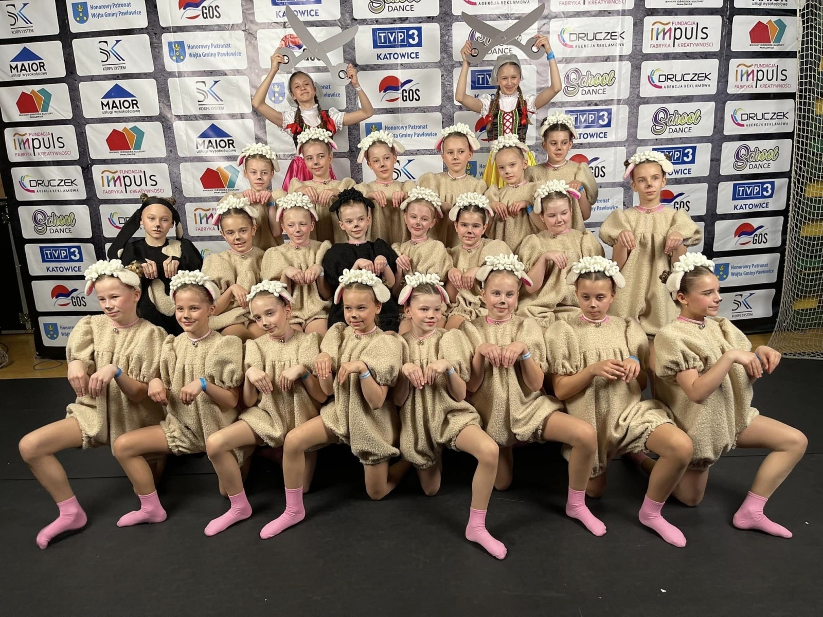 Zdjęcie w galerii na portalu naszwodzislaw.com: SPIN i Miraż z WCK nagrodzone na zawodach tanecznych w Pawłowicach wiadomości z regionu