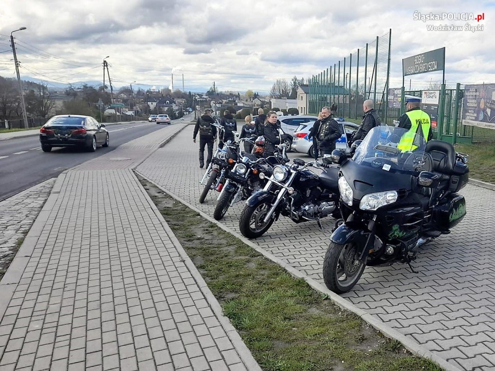 Zdjęcie w galerii na portalu naszwodzislaw.com: Sami Swoi i wodzisławska policja rozpoczęli sezon motocyklowy wiadomości z regionu