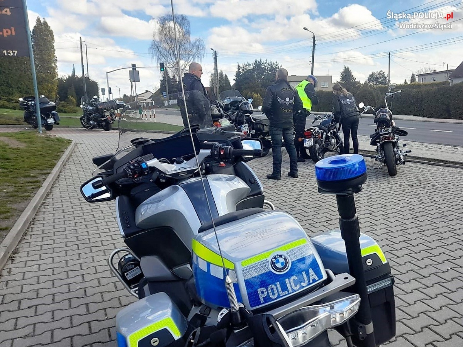 Zdjęcie w galerii na portalu naszwodzislaw.com: Sami Swoi i wodzisławska policja rozpoczęli sezon motocyklowy wiadomości z regionu