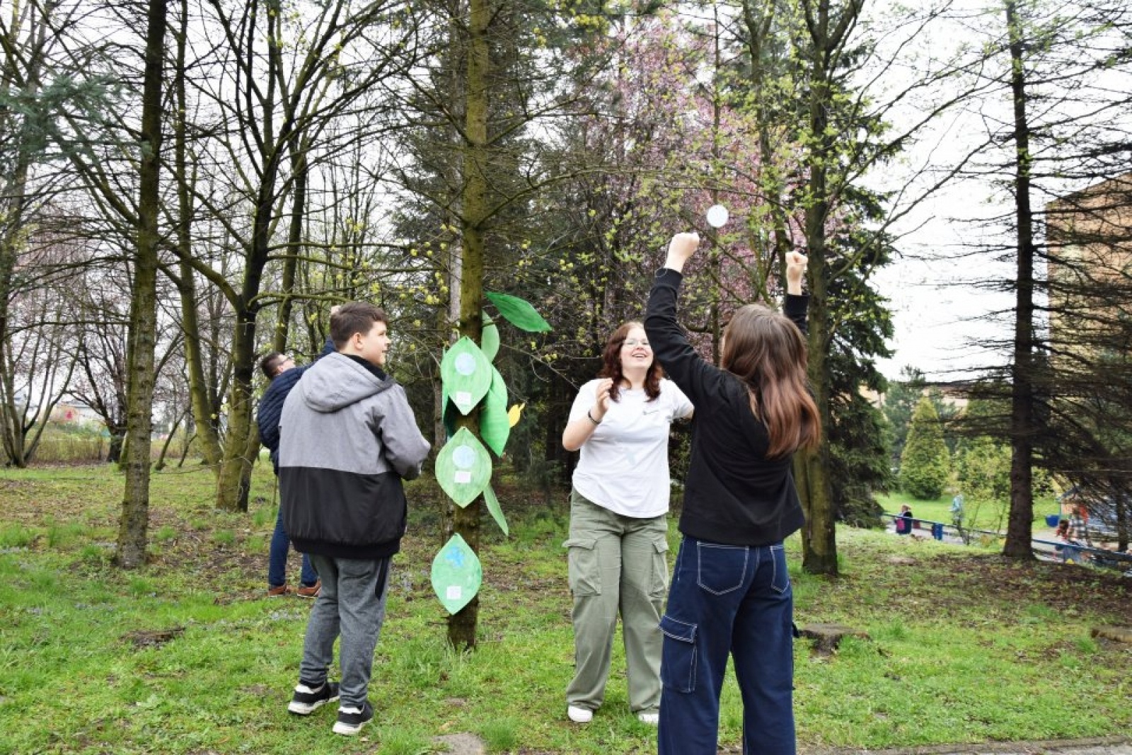 Zdjęcie w galerii na portalu naszwodzislaw.com: Rydułtowy. Nietypowe życzenia dla naszej planety [FOTO] wiadomości z regionu