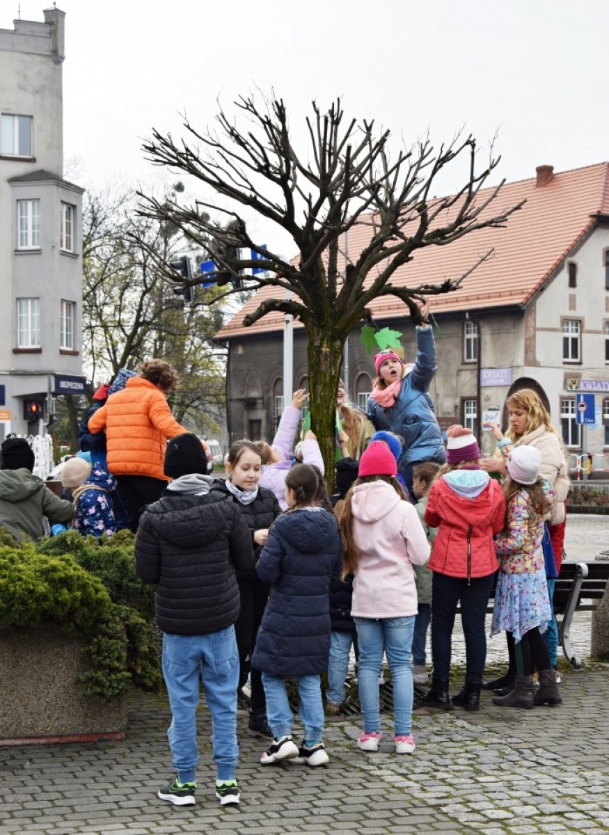 Zdjęcie w galerii na portalu naszwodzislaw.com: Rydułtowy. Nietypowe życzenia dla naszej planety [FOTO] wiadomości z regionu