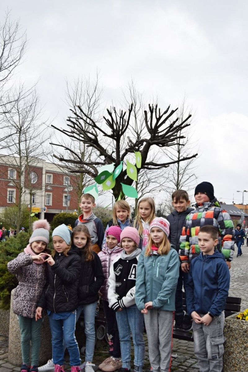 Zdjęcie w galerii na portalu naszwodzislaw.com: Rydułtowy. Nietypowe życzenia dla naszej planety [FOTO] wiadomości z regionu