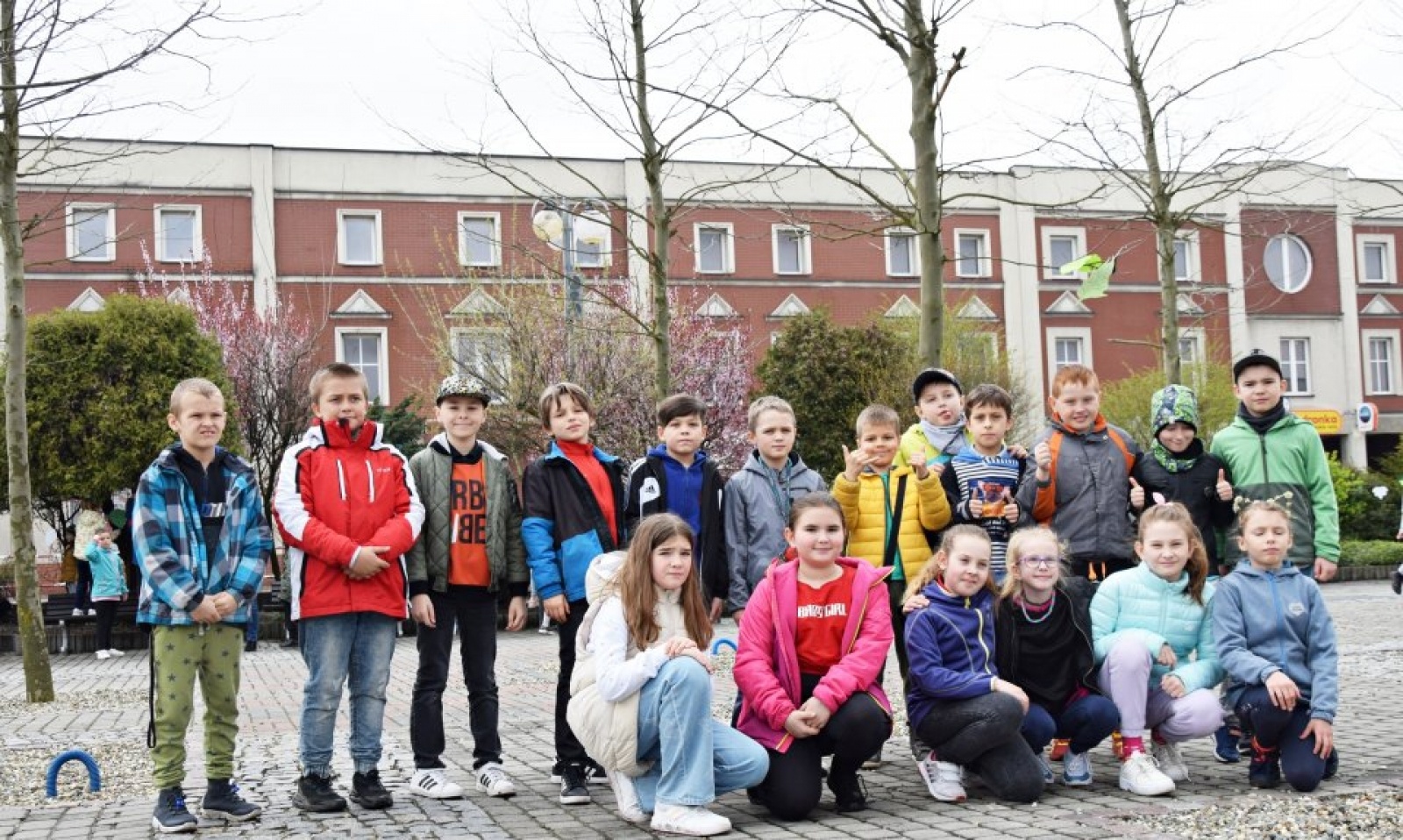 Zdjęcie w galerii na portalu naszwodzislaw.com: Rydułtowy. Nietypowe życzenia dla naszej planety [FOTO] wiadomości z regionu