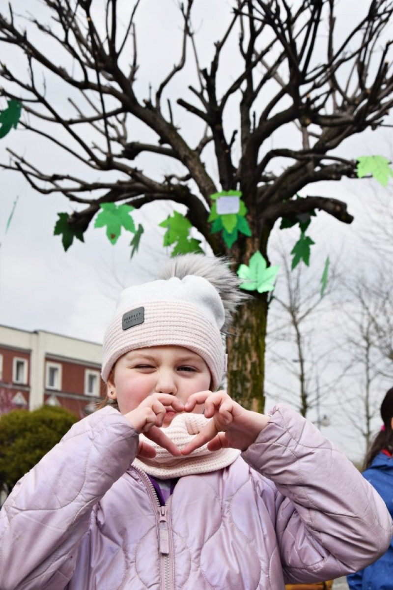 Zdjęcie w galerii na portalu naszwodzislaw.com: Rydułtowy. Nietypowe życzenia dla naszej planety [FOTO] wiadomości z regionu