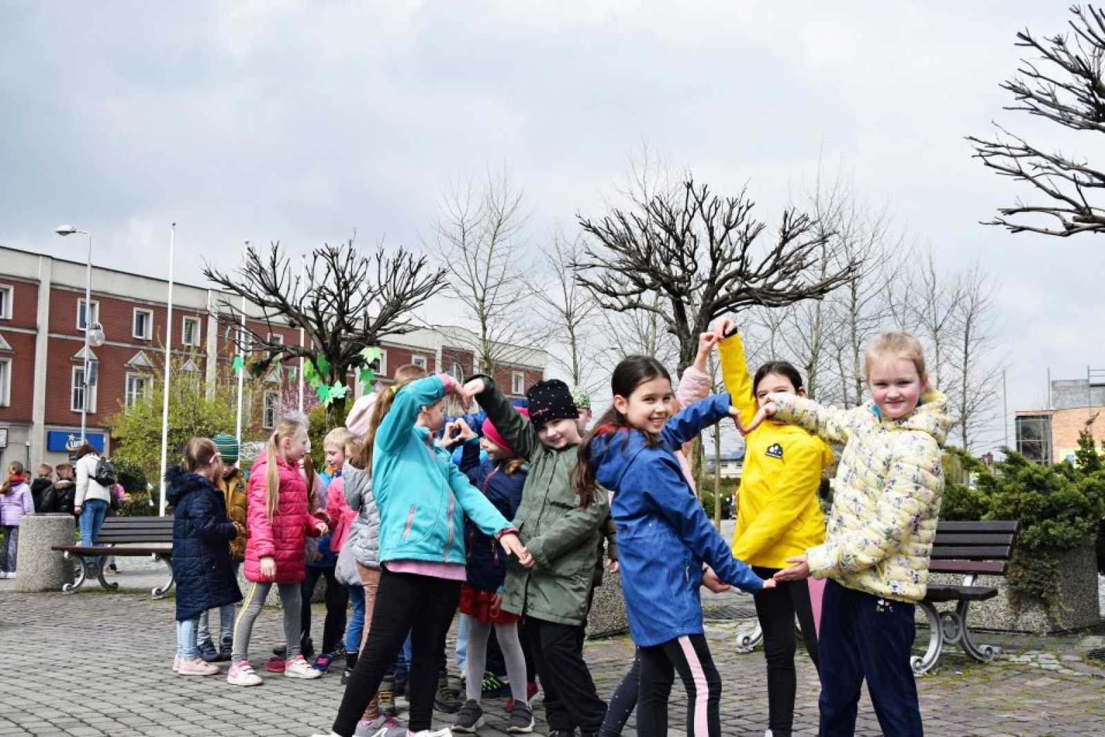 Zdjęcie w galerii na portalu naszwodzislaw.com: Rydułtowy. Nietypowe życzenia dla naszej planety [FOTO] wiadomości z regionu