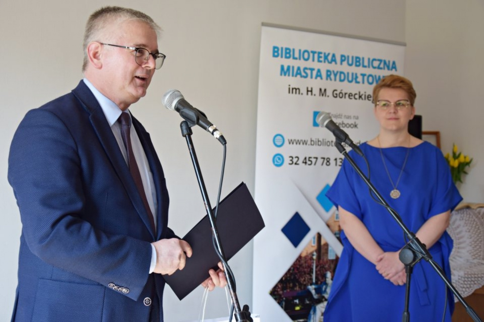 Zdjęcie w galerii na portalu naszwodzislaw.com: Rydułtowska książnica ma już 75 lat [FOTO] wiadomości z regionu