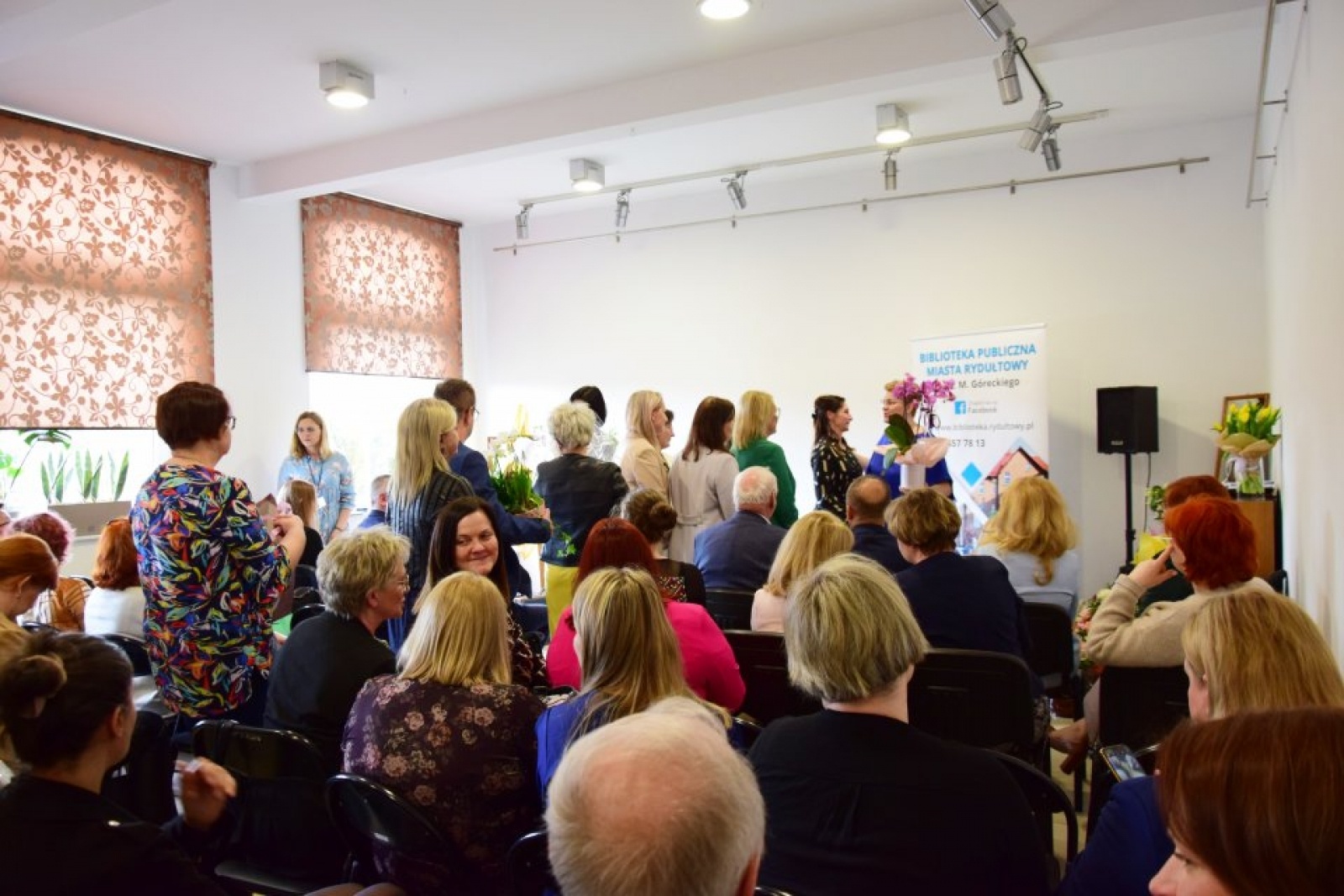 Zdjęcie w galerii na portalu naszwodzislaw.com: Rydułtowska książnica ma już 75 lat [FOTO] wiadomości z regionu