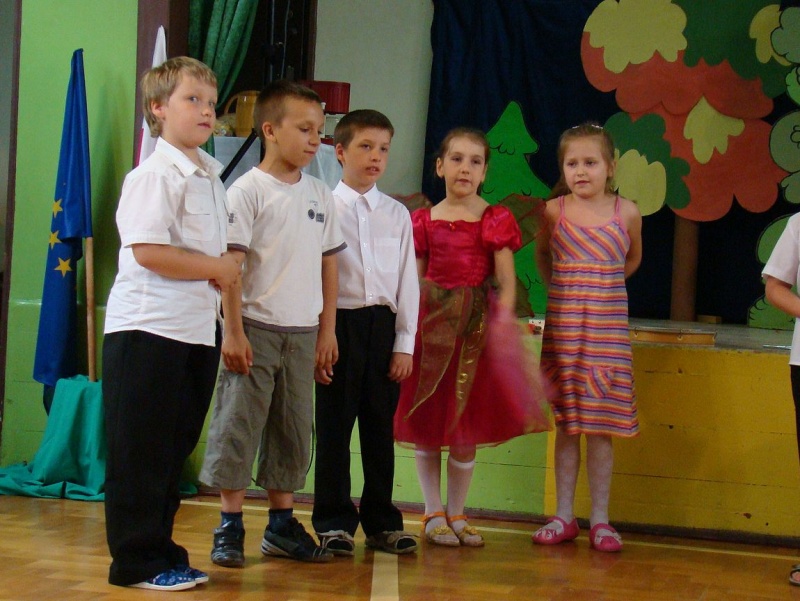 Zdjęcie w galerii na portalu naszwodzislaw.com: Piknik na pełnych obrotach wiadomości z regionu