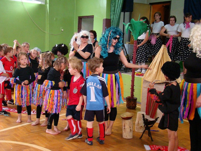 Zdjęcie w galerii na portalu naszwodzislaw.com: Piknik na pełnych obrotach wiadomości z regionu