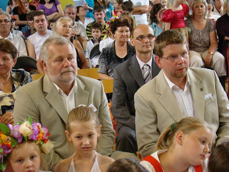 Zdjęcie w galerii na portalu naszwodzislaw.com: Piknik na pełnych obrotach wiadomości z regionu